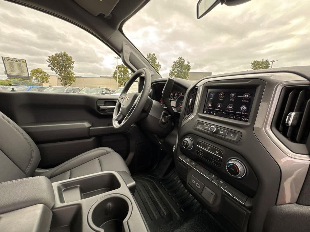 new 2025 Chevrolet Silverado 1500 car, priced at $31,308