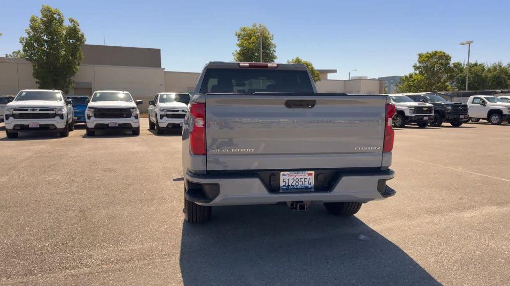 new 2025 Chevrolet Silverado 1500 car, priced at $38,643