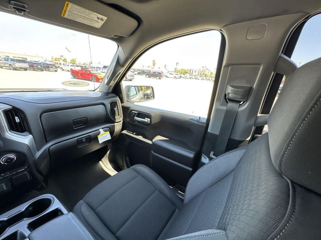 new 2025 Chevrolet Silverado 1500 car, priced at $38,643