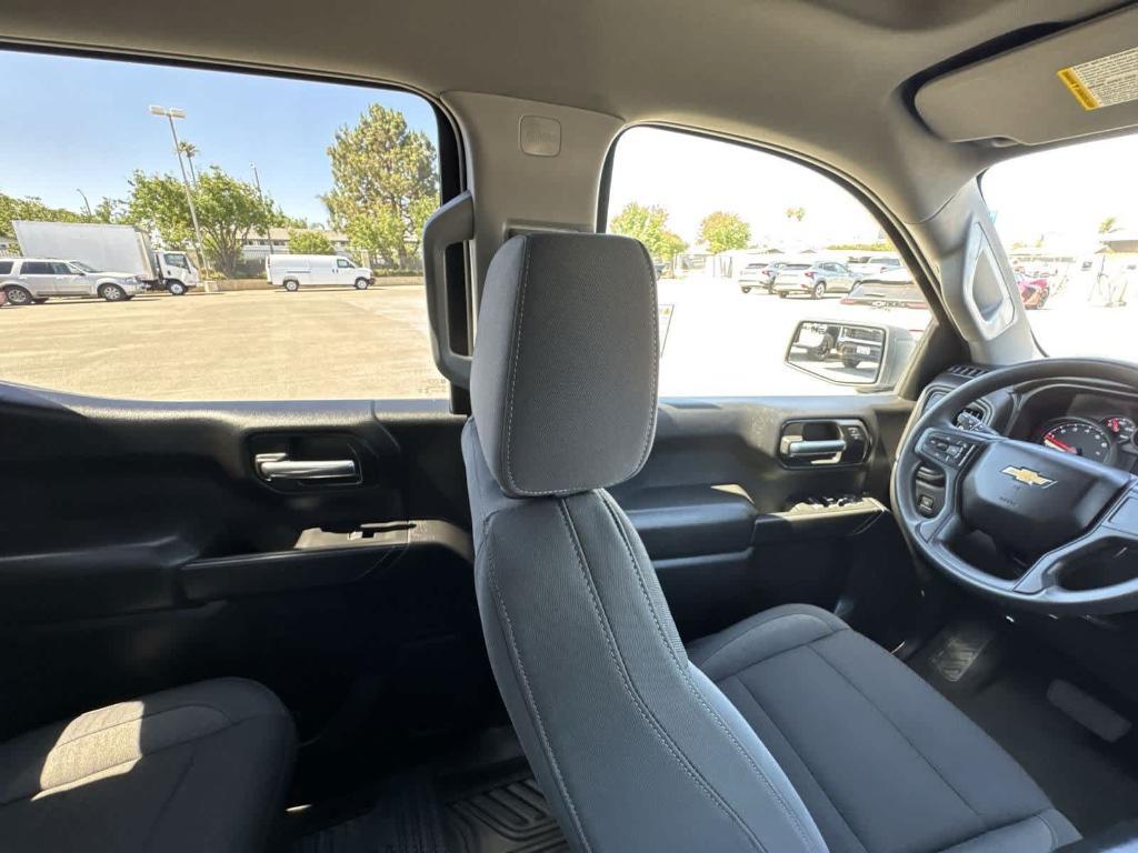 new 2025 Chevrolet Silverado 1500 car, priced at $38,643