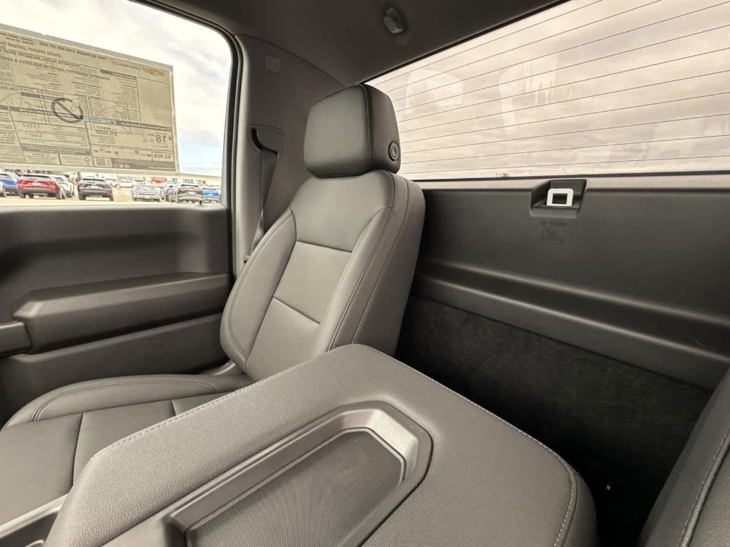 new 2025 Chevrolet Silverado 1500 car, priced at $35,703