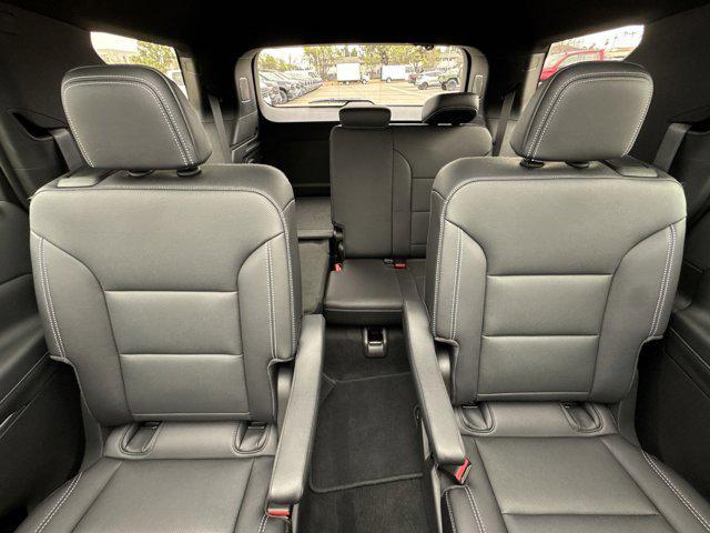 new 2025 Chevrolet Traverse car, priced at $46,293