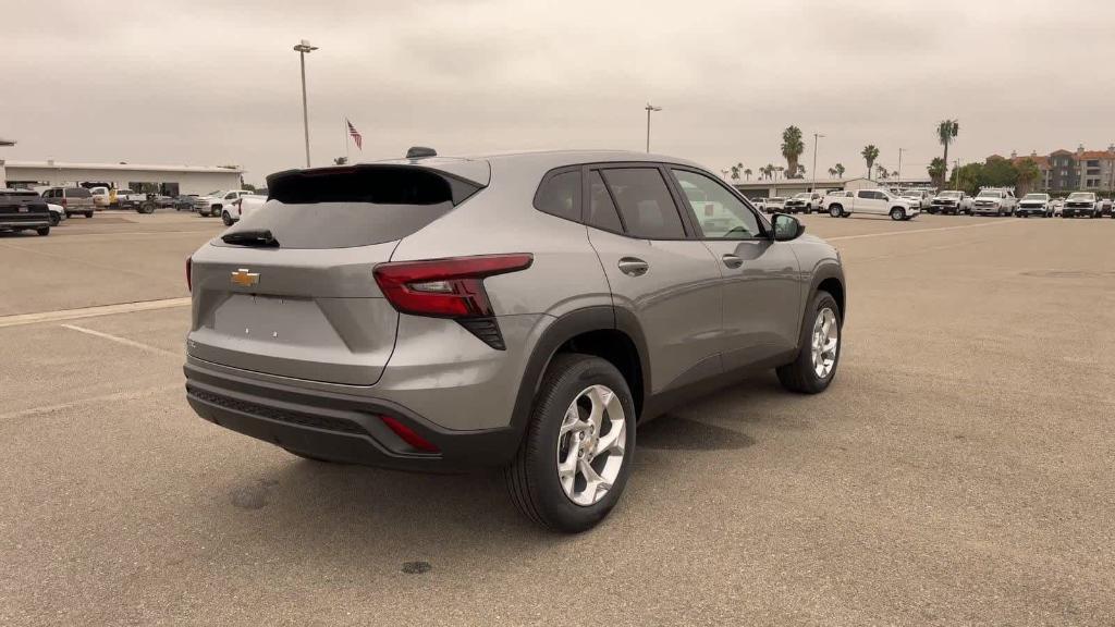 new 2025 Chevrolet Trax car, priced at $23,998