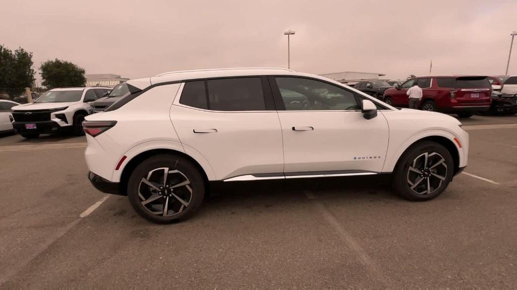 new 2025 Chevrolet Equinox EV car, priced at $39,489