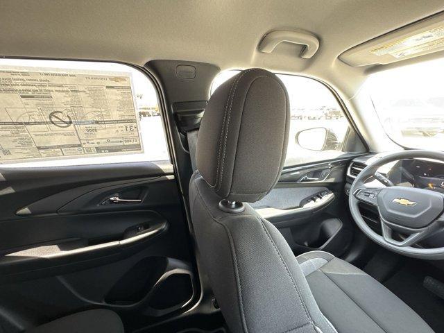 new 2026 Chevrolet TrailBlazer car, priced at $27,318