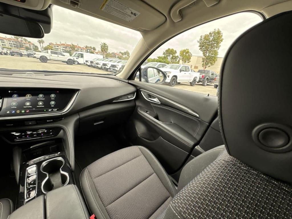 used 2022 Buick Envision car, priced at $24,999