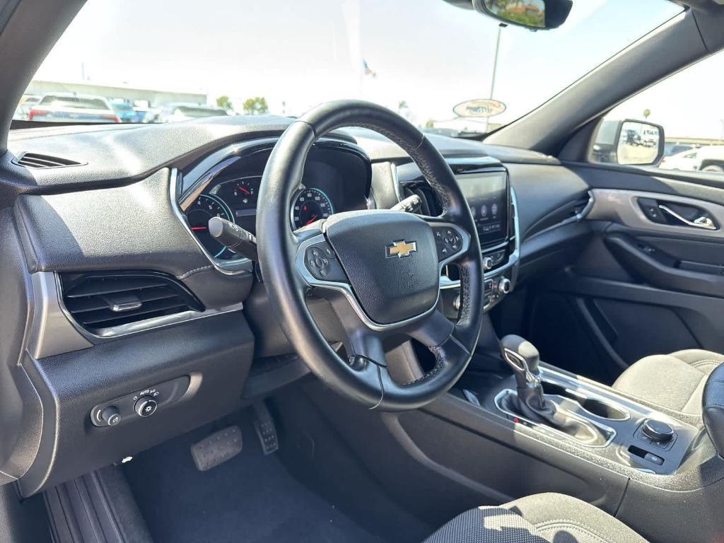 used 2023 Chevrolet Traverse car, priced at $35,999
