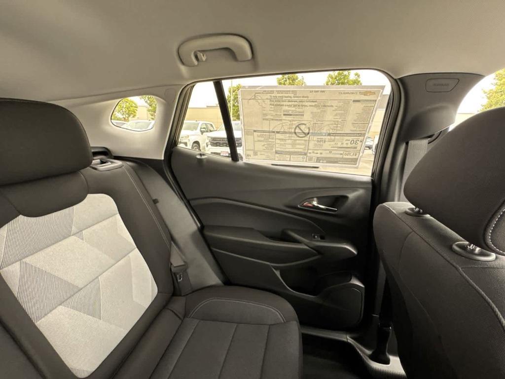 new 2025 Chevrolet Trax car, priced at $23,983