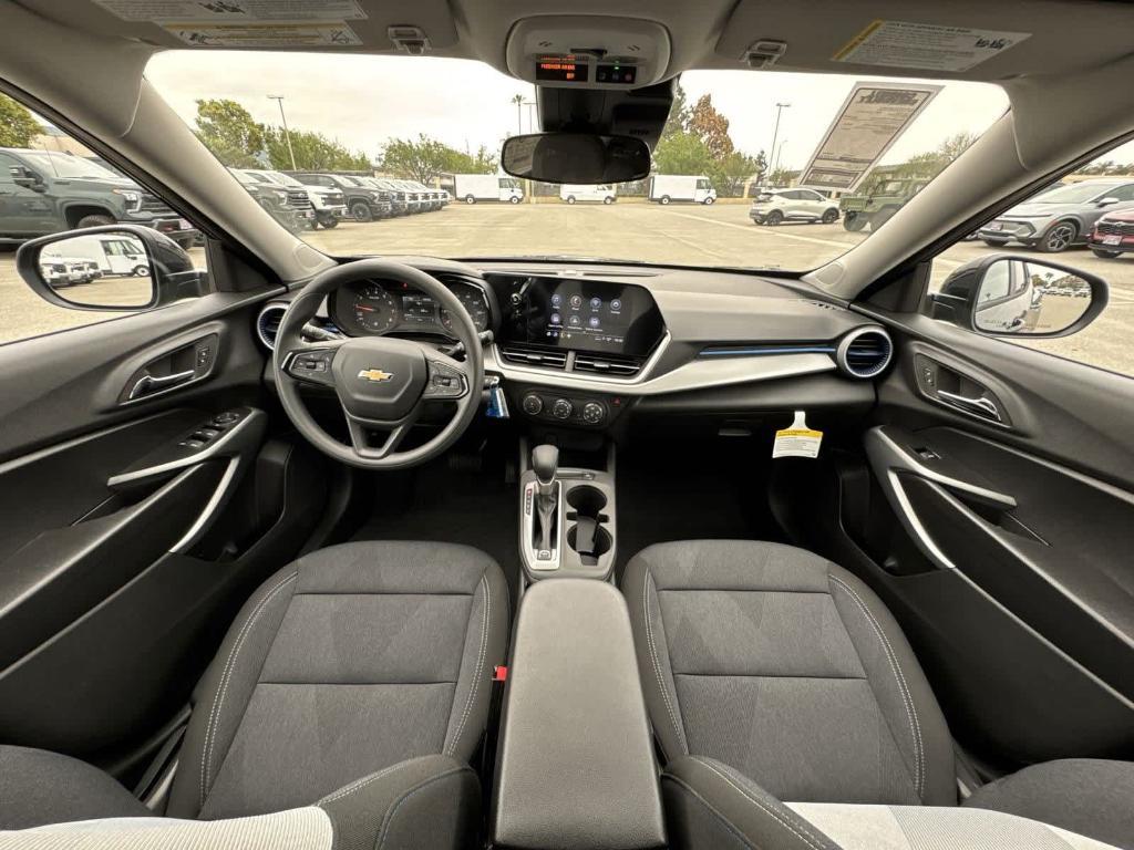 new 2025 Chevrolet Trax car, priced at $23,983