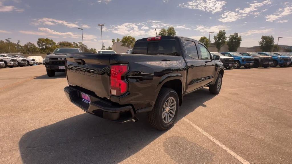 new 2024 Chevrolet Colorado car, priced at $32,614