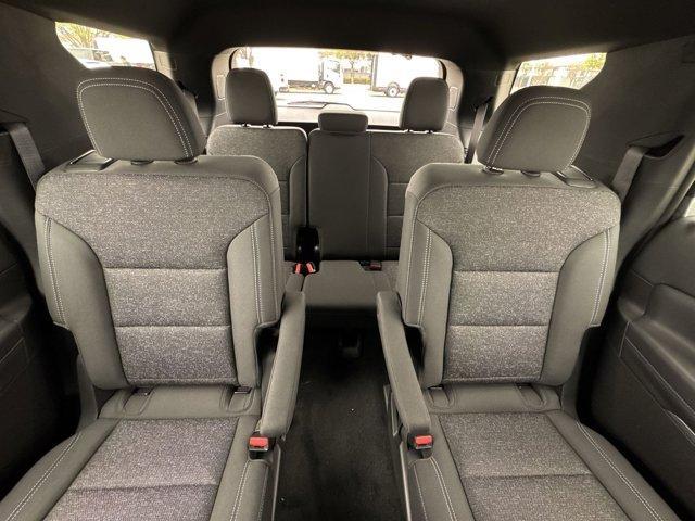 new 2025 Chevrolet Traverse car, priced at $43,288