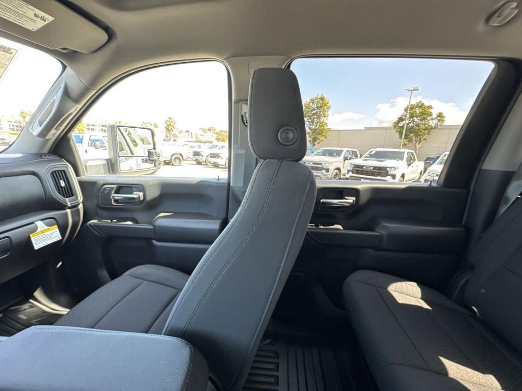 new 2024 Chevrolet Silverado 3500 car, priced at $72,101