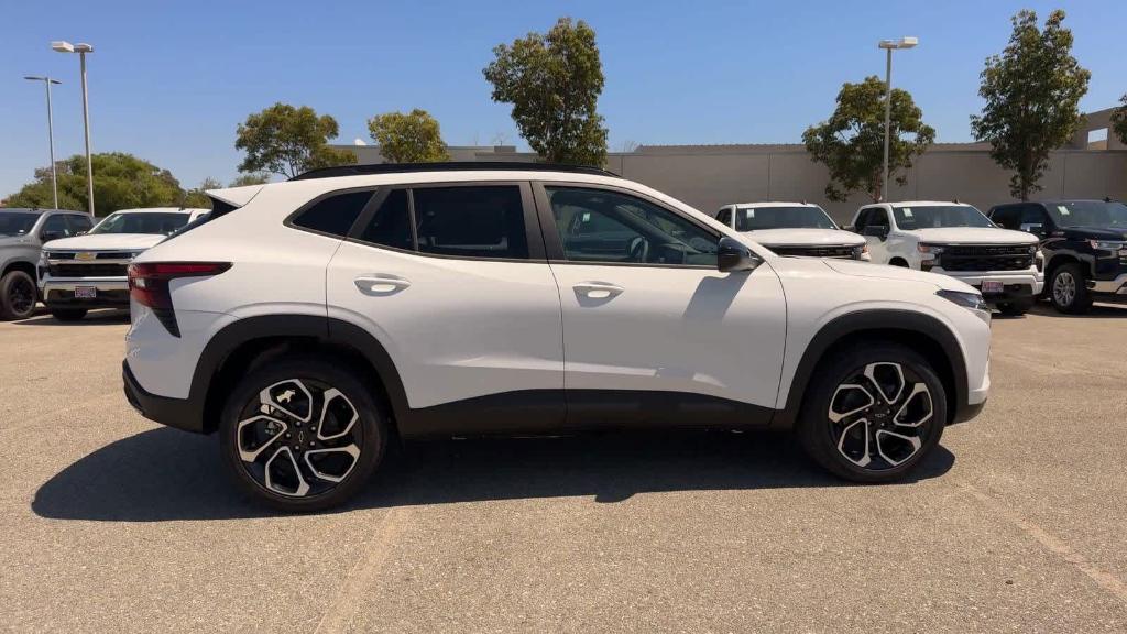 new 2025 Chevrolet Trax car, priced at $29,032