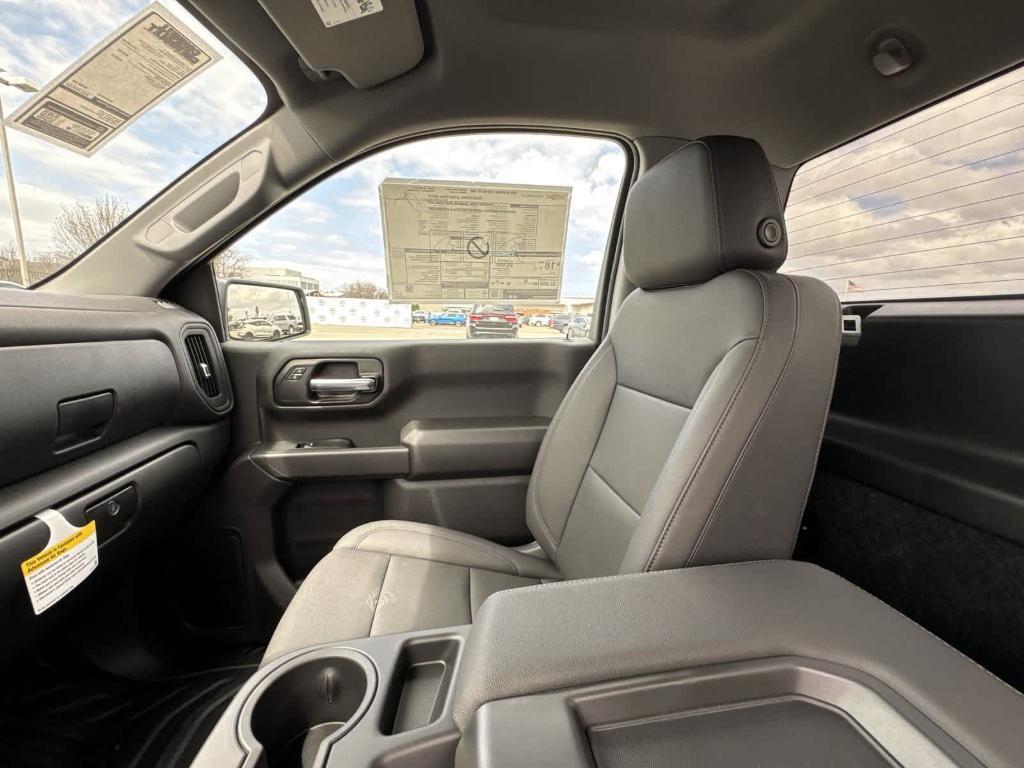 new 2025 Chevrolet Silverado 1500 car, priced at $34,703