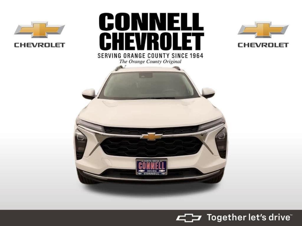 new 2025 Chevrolet Trax car