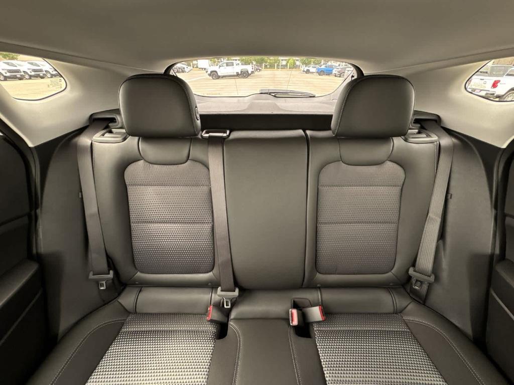 new 2025 Chevrolet Trax car