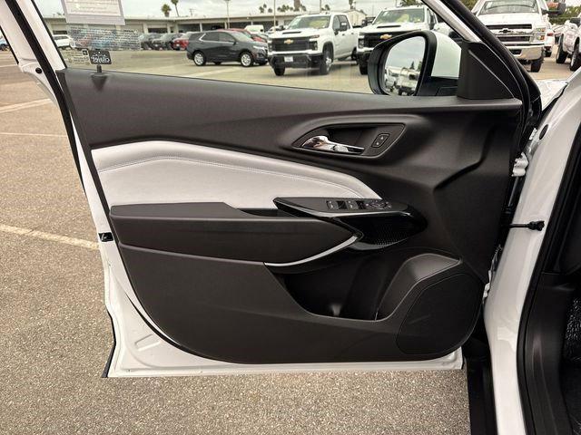 new 2025 Chevrolet Trax car, priced at $24,095