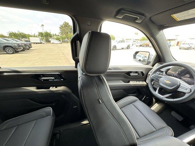 new 2025 Chevrolet Suburban car, priced at $78,295