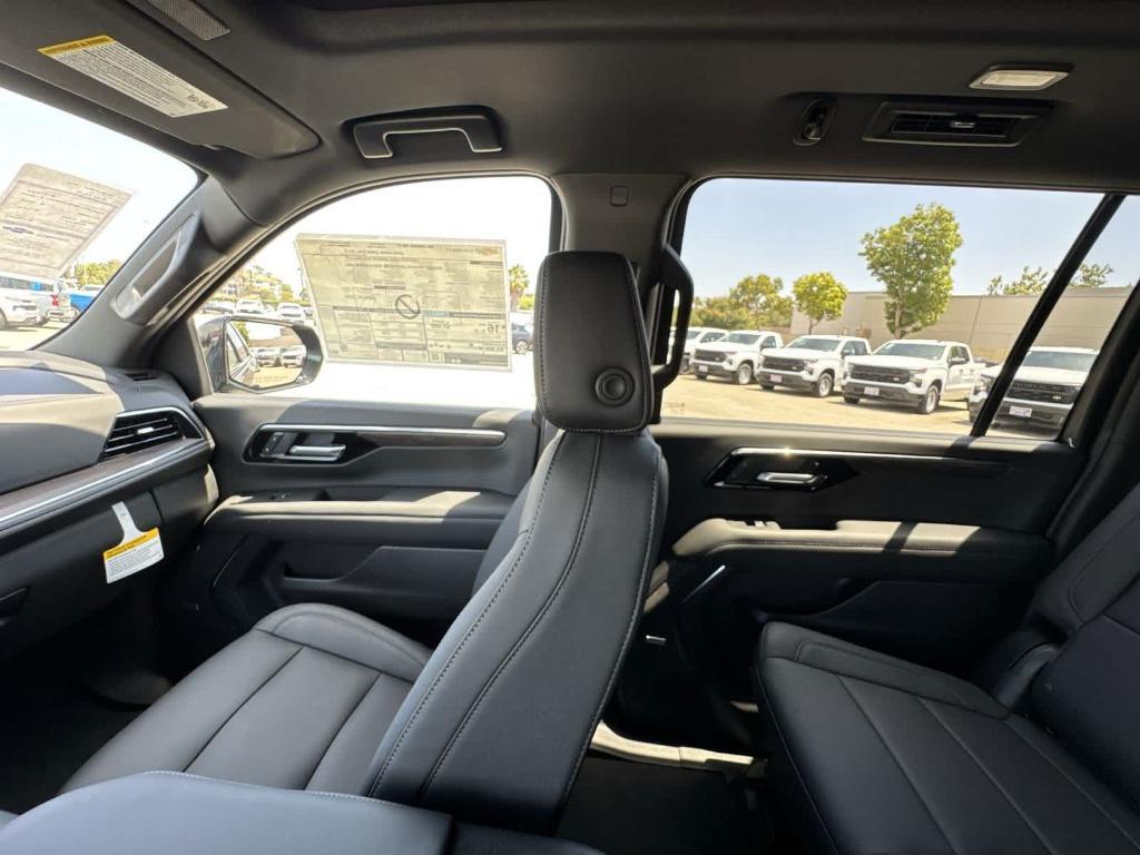 new 2025 Chevrolet Suburban car, priced at $77,455