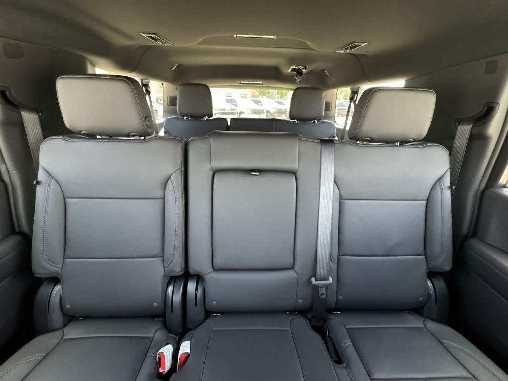new 2025 Chevrolet Suburban car, priced at $77,455