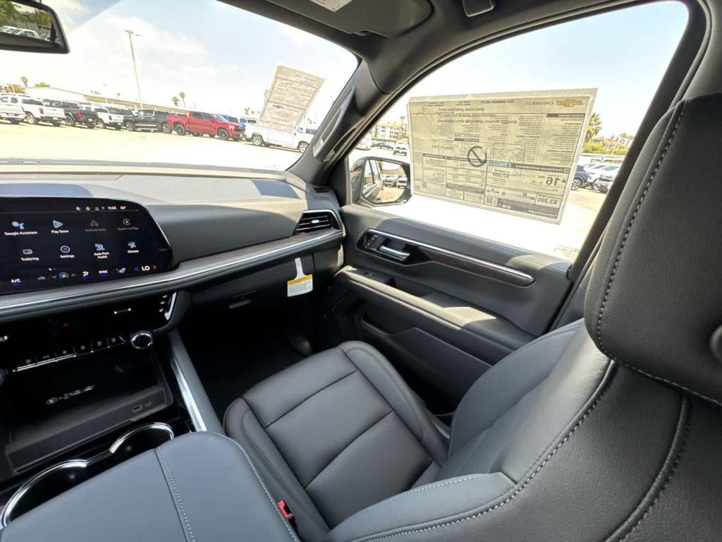 new 2025 Chevrolet Suburban car, priced at $77,455