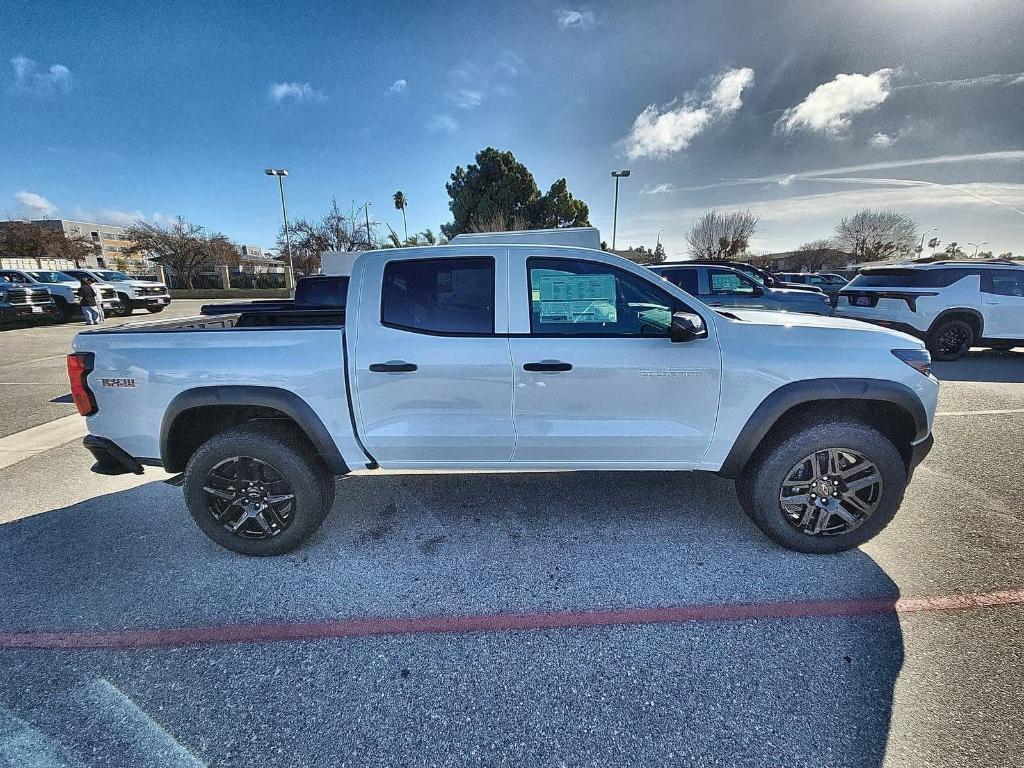 new 2025 Chevrolet Colorado car, priced at $43,417