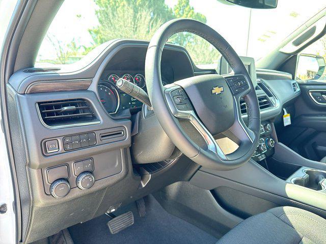 new 2024 Chevrolet Suburban car, priced at $56,314