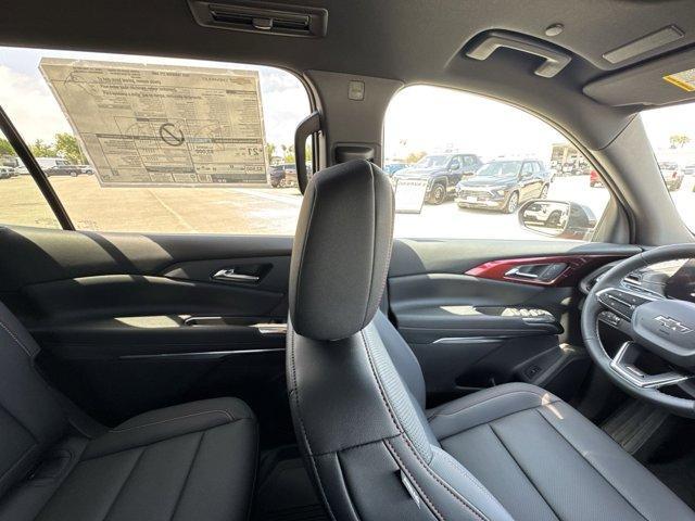 new 2025 Chevrolet Traverse car, priced at $52,148