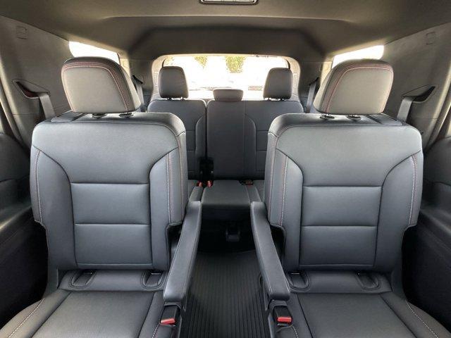 new 2025 Chevrolet Traverse car, priced at $52,148