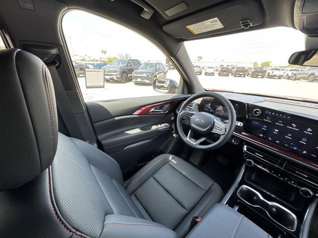 new 2025 Chevrolet Traverse car, priced at $52,148