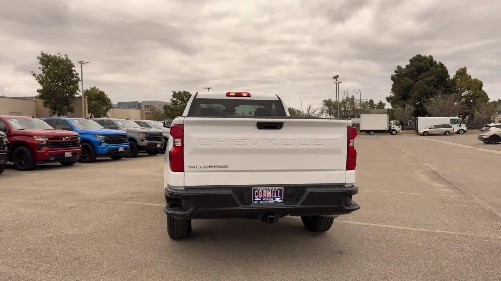 new 2025 Chevrolet Silverado 1500 car, priced at $32,808
