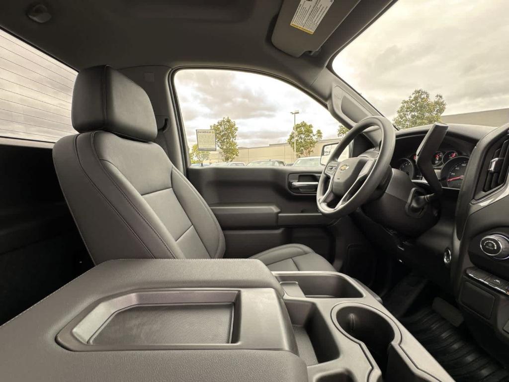 new 2025 Chevrolet Silverado 1500 car, priced at $32,808