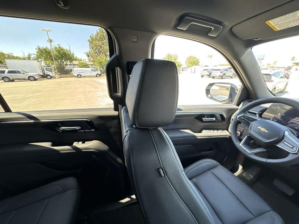new 2025 Chevrolet Tahoe car, priced at $65,042