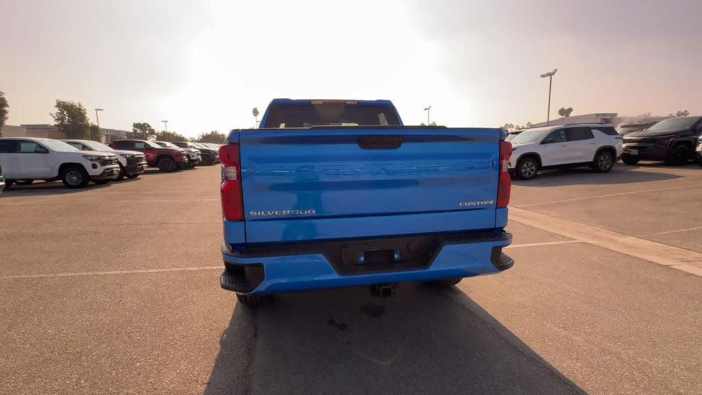 new 2025 Chevrolet Silverado 1500 car, priced at $43,639