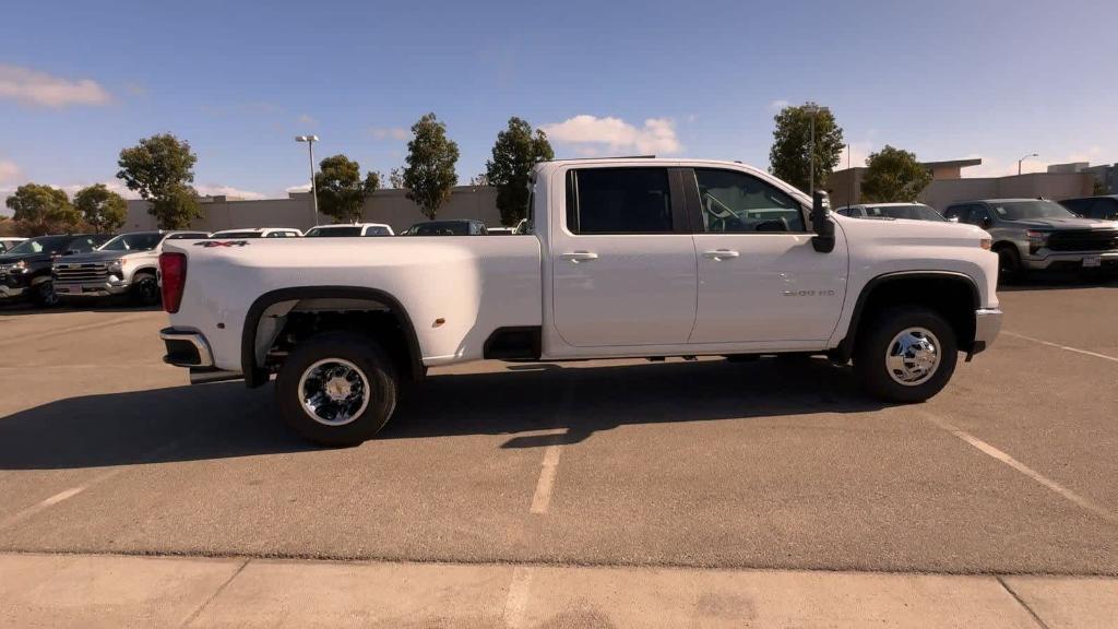 new 2025 Chevrolet Silverado 3500 car, priced at $76,014