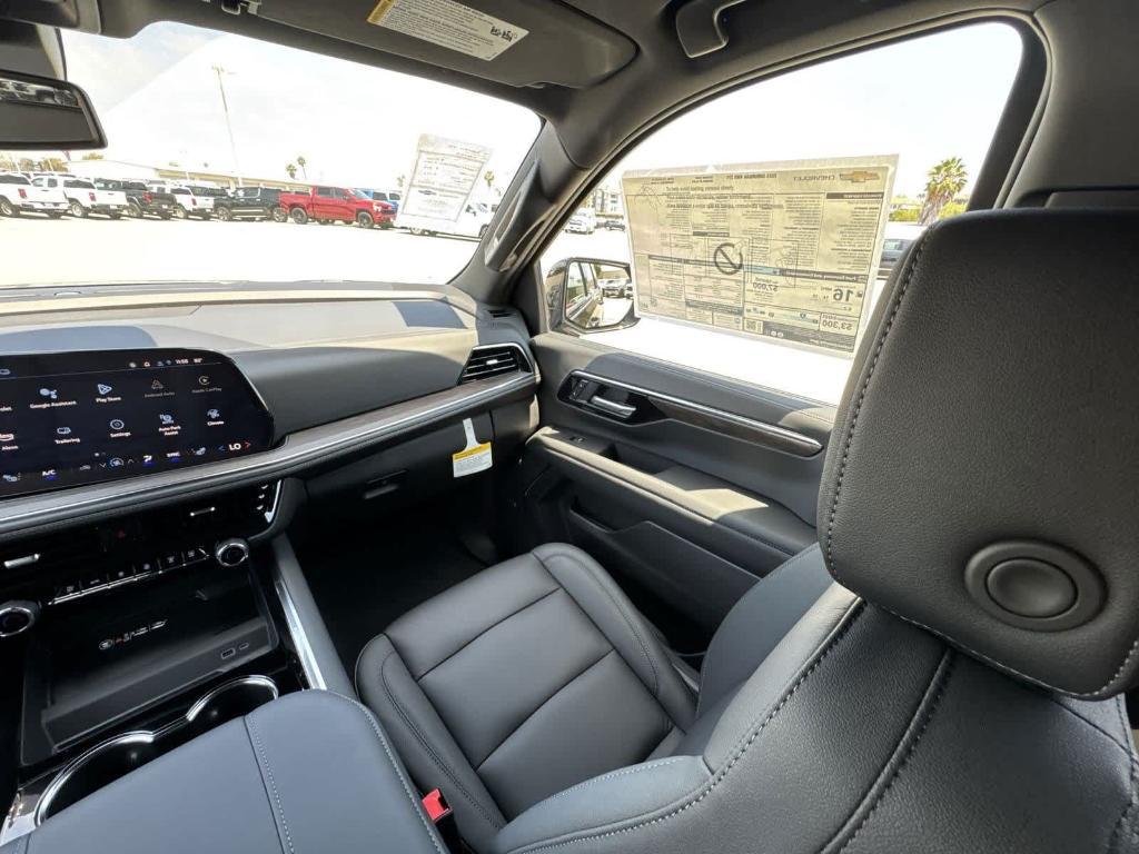new 2025 Chevrolet Suburban car, priced at $77,455