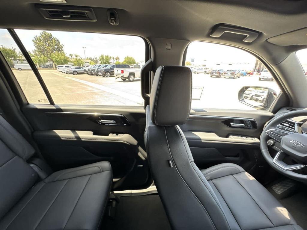 new 2025 Chevrolet Suburban car, priced at $77,455