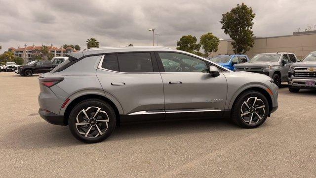 new 2025 Chevrolet Equinox EV car, priced at $33,038