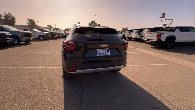 new 2025 Chevrolet Trax car, priced at $26,033