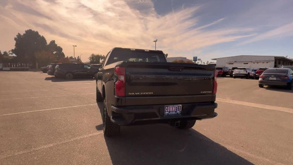 new 2025 Chevrolet Silverado 1500 car, priced at $49,928