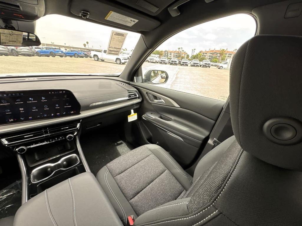 new 2025 Chevrolet Traverse car, priced at $44,893