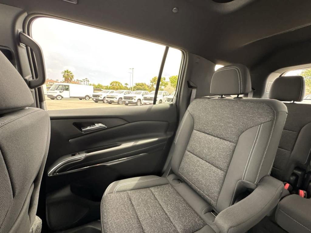 new 2025 Chevrolet Traverse car, priced at $44,893