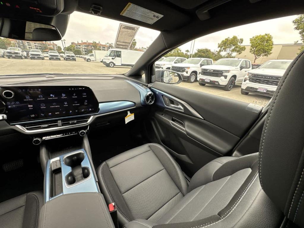 new 2025 Chevrolet Equinox EV car, priced at $31,937