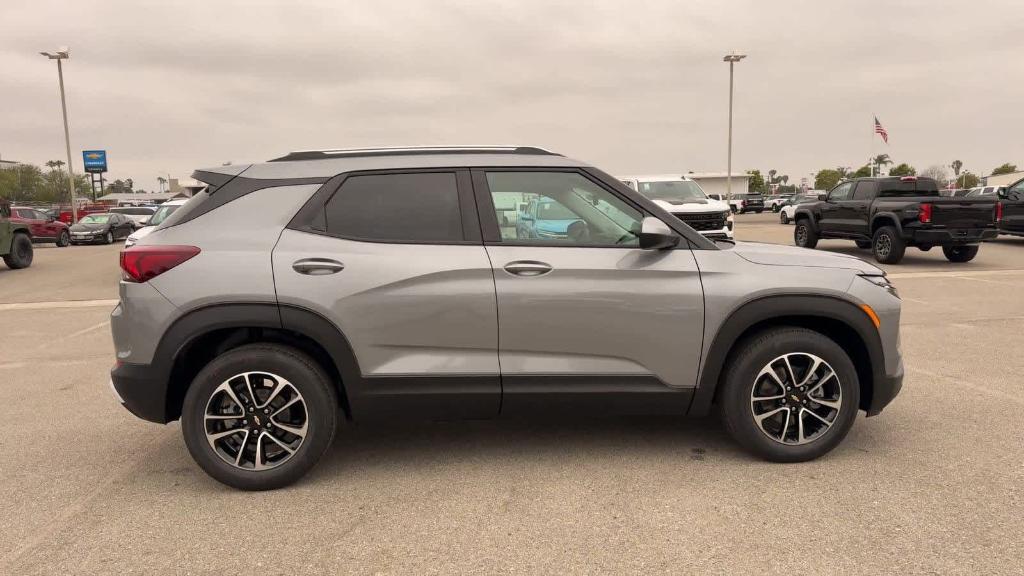 new 2026 Chevrolet TrailBlazer car, priced at $27,318