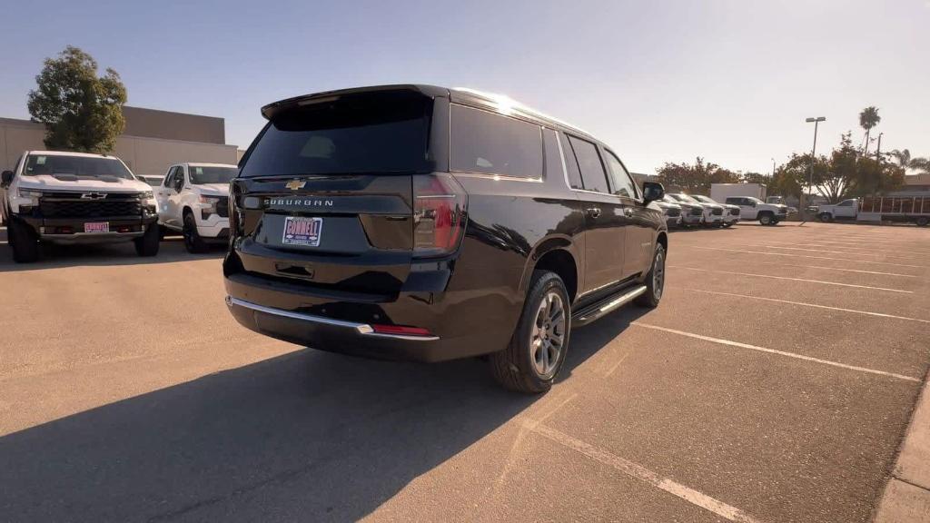 new 2025 Chevrolet Suburban car, priced at $69,089