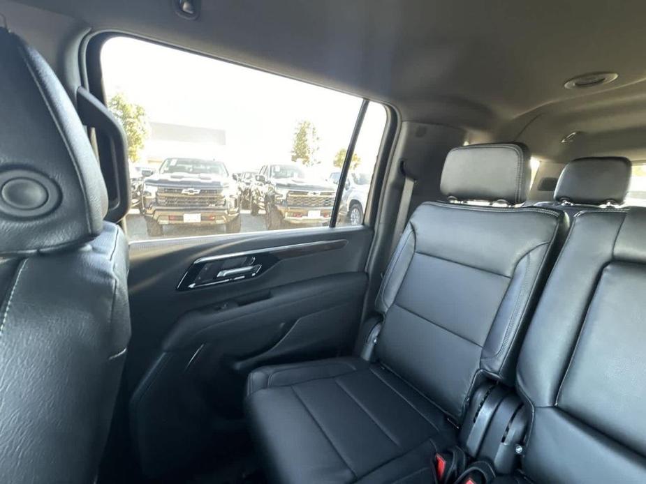 new 2025 Chevrolet Suburban car, priced at $69,089