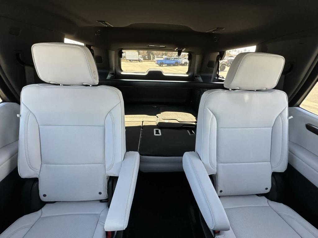 new 2025 Chevrolet Tahoe car, priced at $87,072