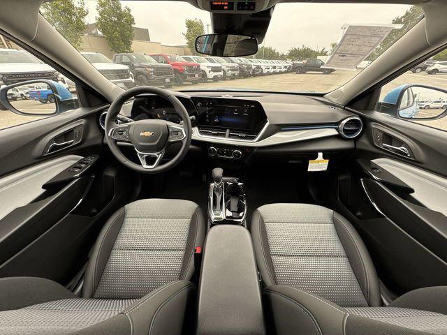 new 2025 Chevrolet Trax car, priced at $25,085