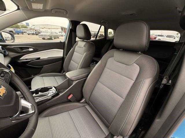 new 2025 Chevrolet Trax car, priced at $25,085