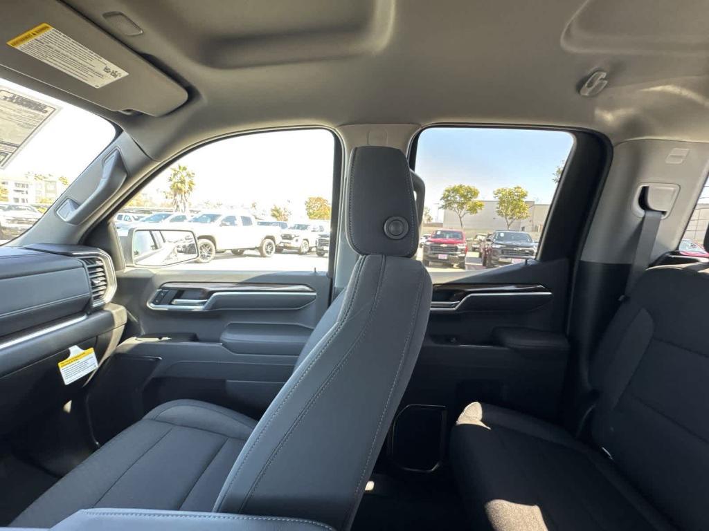 new 2025 Chevrolet Silverado 1500 car, priced at $46,837